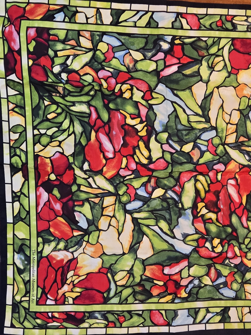 METROPOLITAN MUSEUM OF ART Louis C Tiffany Silk Scarf Red Peony Stained Glass